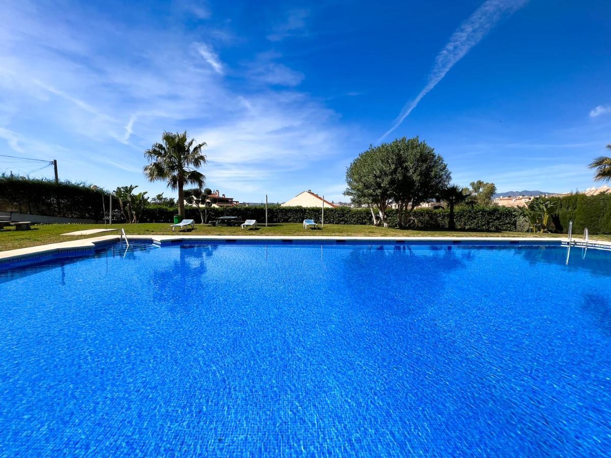 Apartamento A 900 M De La Playa Y Con Vistas Al Mar En Фуэнхирола Экстерьер фото