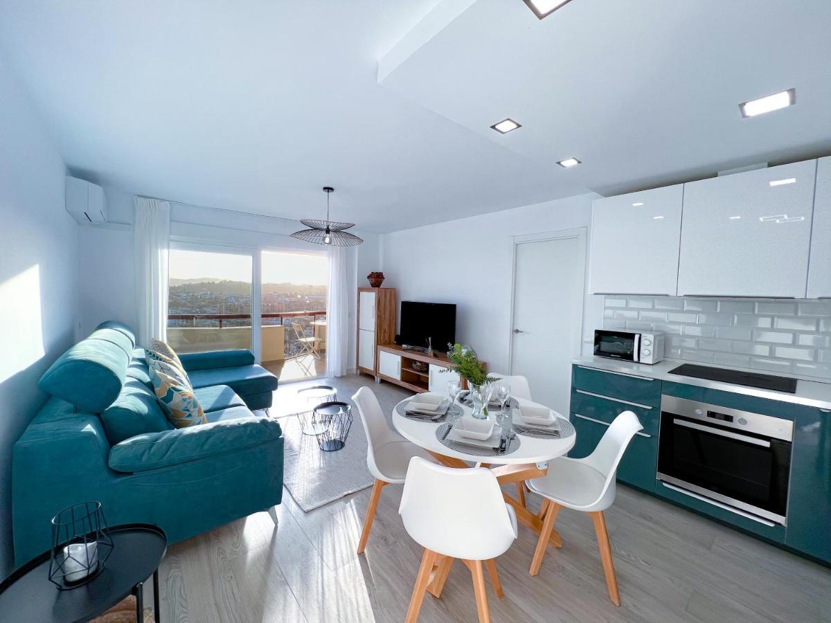 Apartamento A 900 M De La Playa Y Con Vistas Al Mar En Фуэнхирола Экстерьер фото